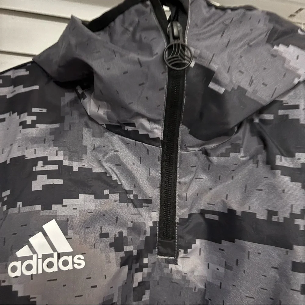 Adidas Black and Gray Camo Windbreaker NWT Size medium - Picture 8 of 16